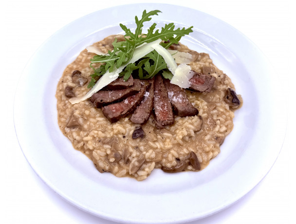 RISOTTO AL FUNGHI PORCINI s hovädziou  sviečkovicou